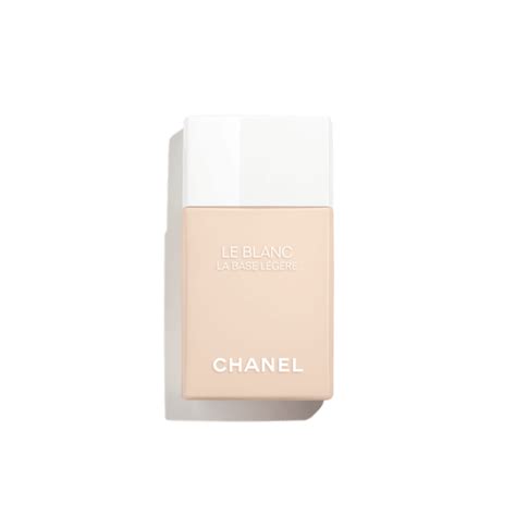 chanel makeup base le blanc rosee|LE BLANC LA BASE LÉGÈRE .